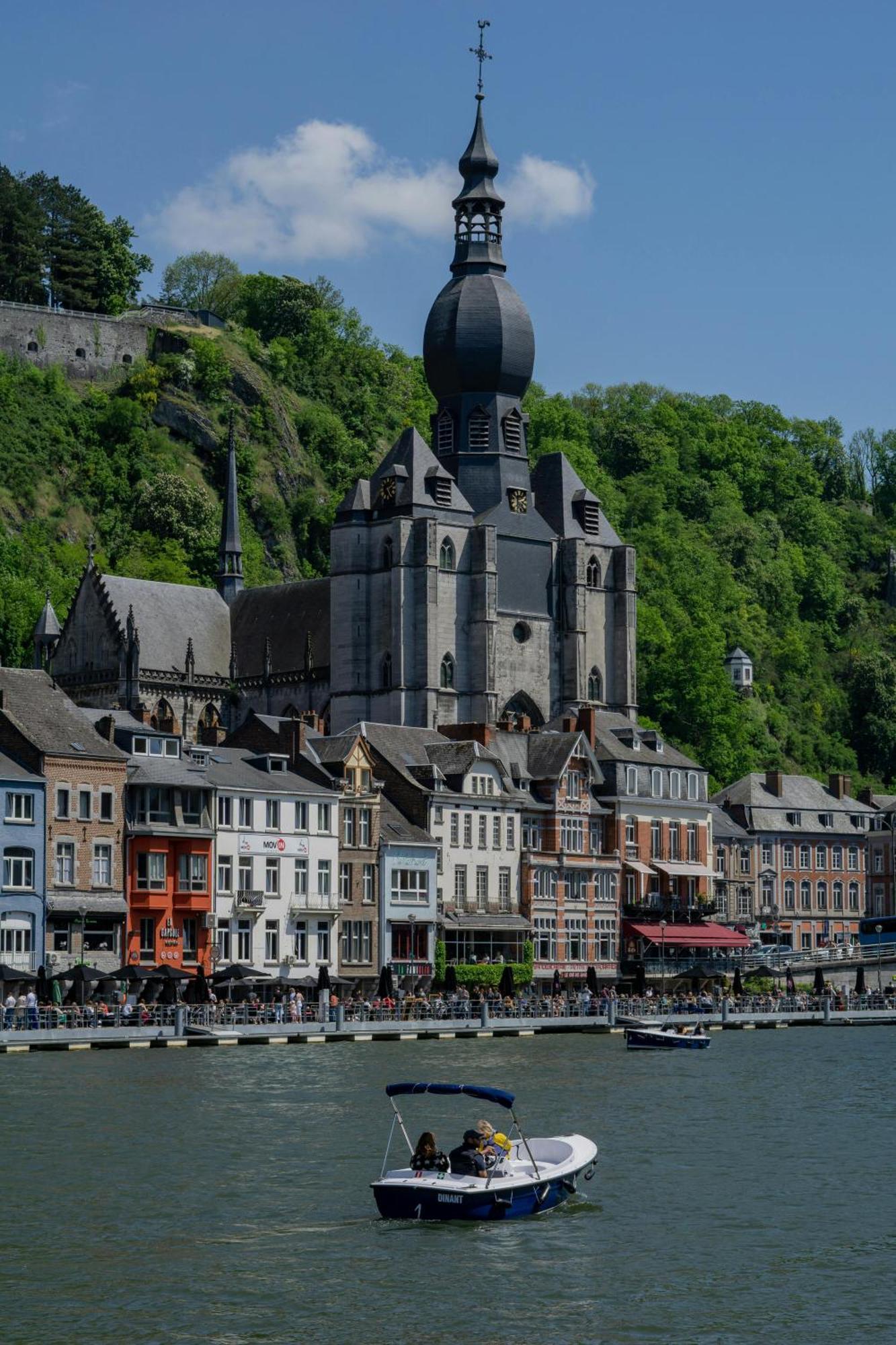 Appartamento Vue Meuse, En Face De La Citadelle Dinant Esterno foto