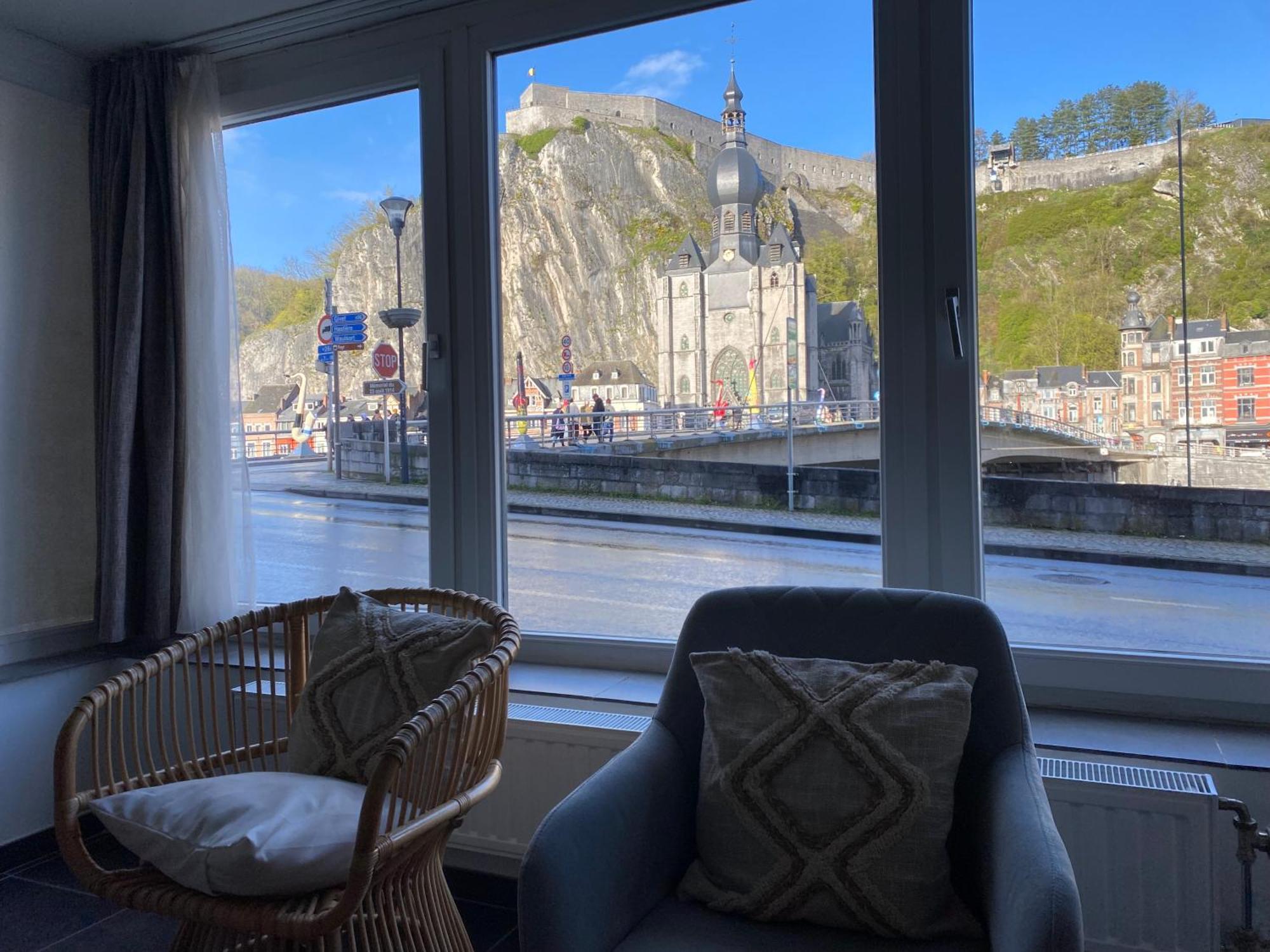 Appartamento Vue Meuse, En Face De La Citadelle Dinant Esterno foto